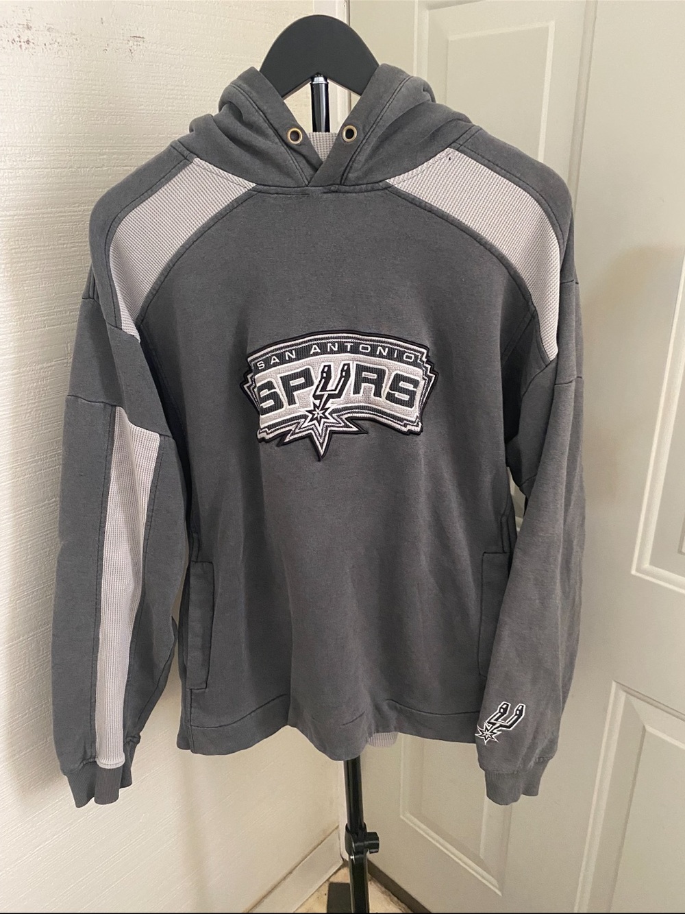 Vintage NBA Exclusive Collection San Antonio Spurs Sweatshirt Hoodie Mens L Y2K